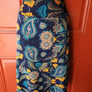 SOLD Lularoe Cassie